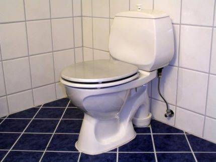 Comment installer une toilette avec une sortie oblique: notice technique détaillée
