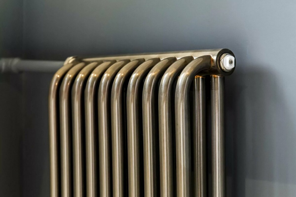 Radiateurs de chauffage tubulaires (56 photos): batteries horizontales tubulaires de production russe et étrangère