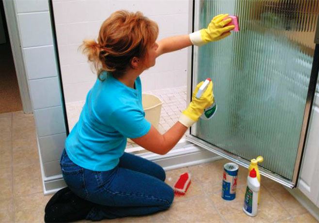 Comment et comment laver la douche : une revue détaillée des meilleurs détergents