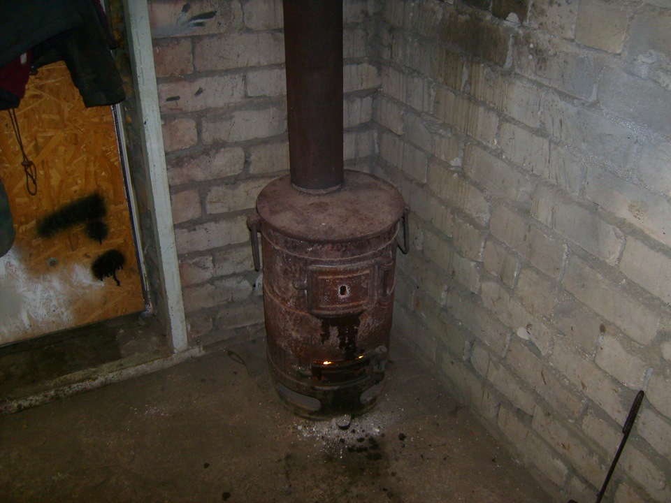 Poêle à ventre à faire soi-même dans le garage: instructions et schémas