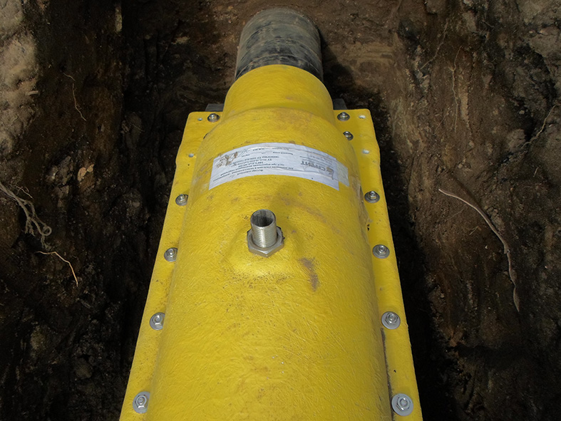 Tuyau de contrôle sur le gazoduc du site d'installation