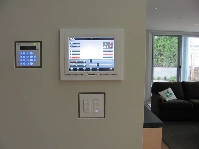 Où puis-je mettre le climatiseur: choisir le meilleur endroit pour l'installation dans une maison privée et dans un appartement