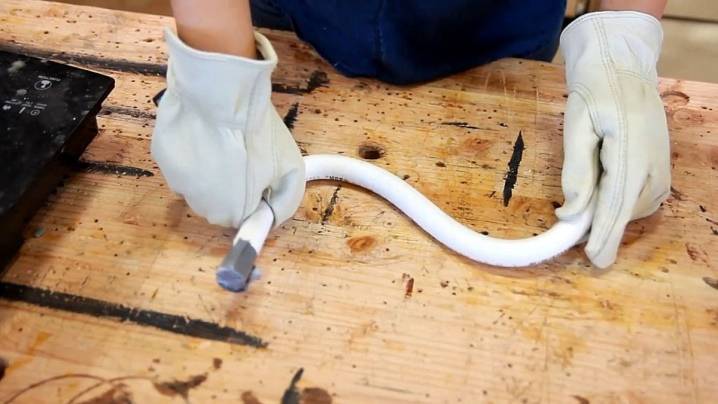 Comment travailler avec des tuyaux multicouches: un aperçu des méthodes de connexion et des méthodes de pliage