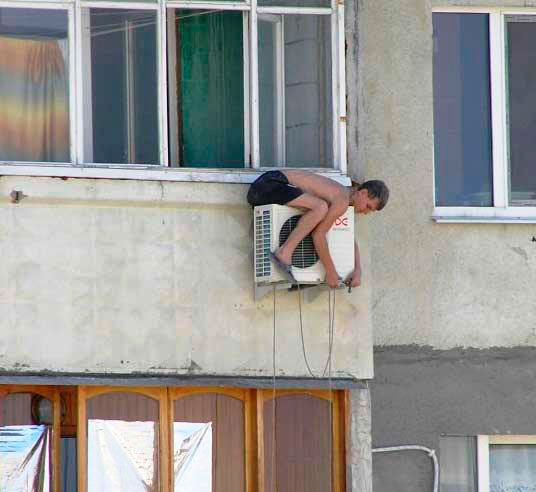 Installation d'un climatiseur externe dans le grenier: la possibilité de résoudre et d'analyser les spécificités techniques