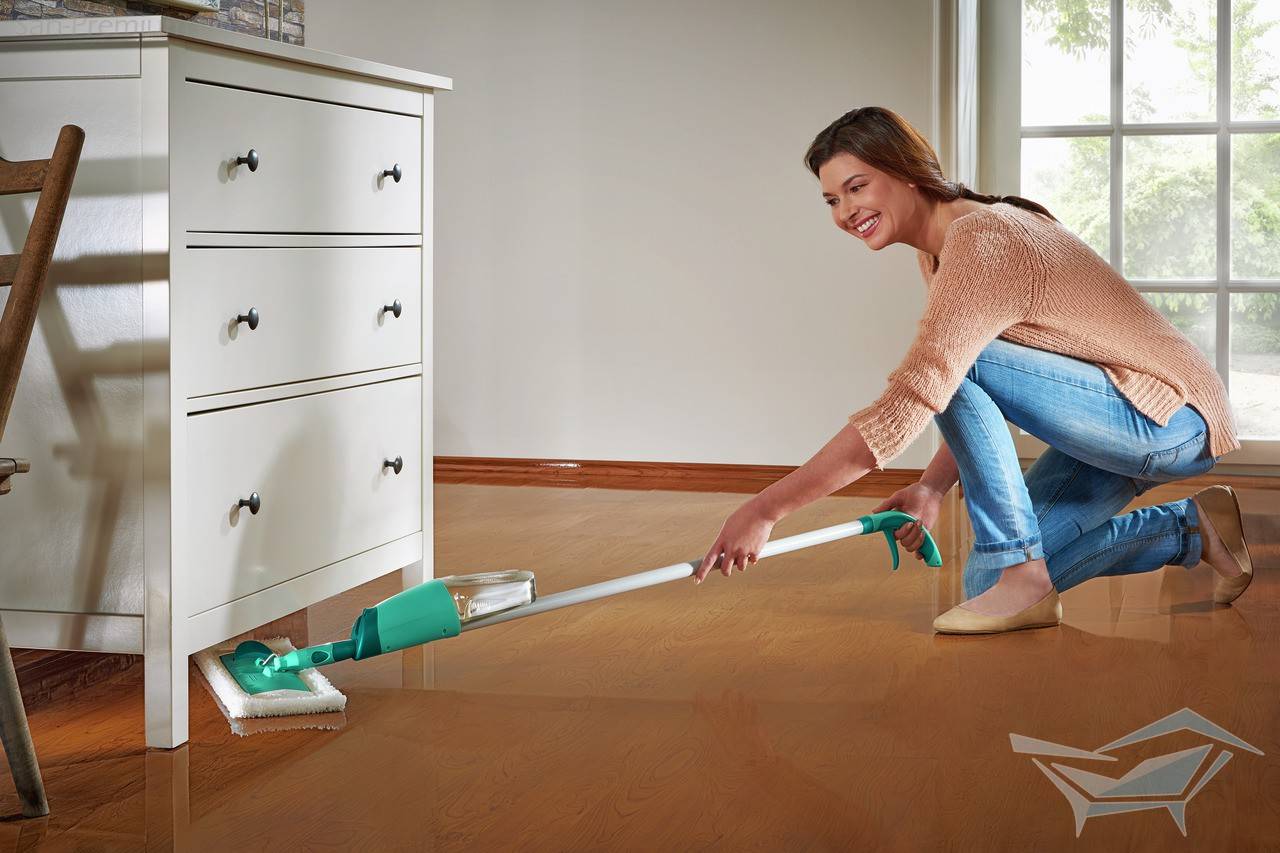 À quelle fréquence devez-vous passer l'aspirateur et nettoyer les sols de l'appartement dans différentes pièces ?