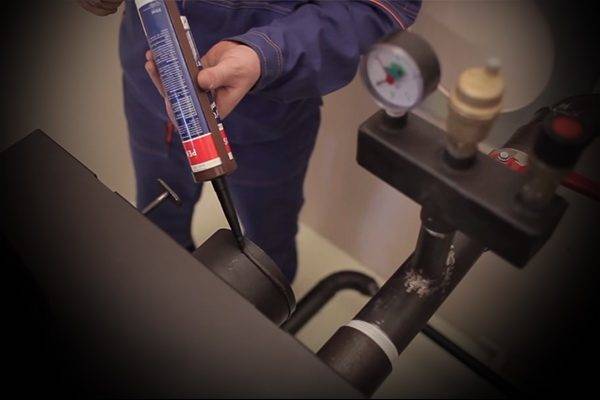 L'utilisation de mastic dans l'installation et la réparation de systèmes de chauffage