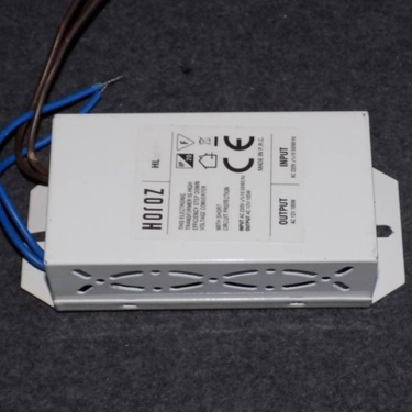 Assemblage et installation d'un lustre: instructions détaillées pour l'installation et la connexion de vos propres mains