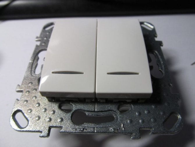 Installation et réparation d'un interrupteur rétro-éclairé