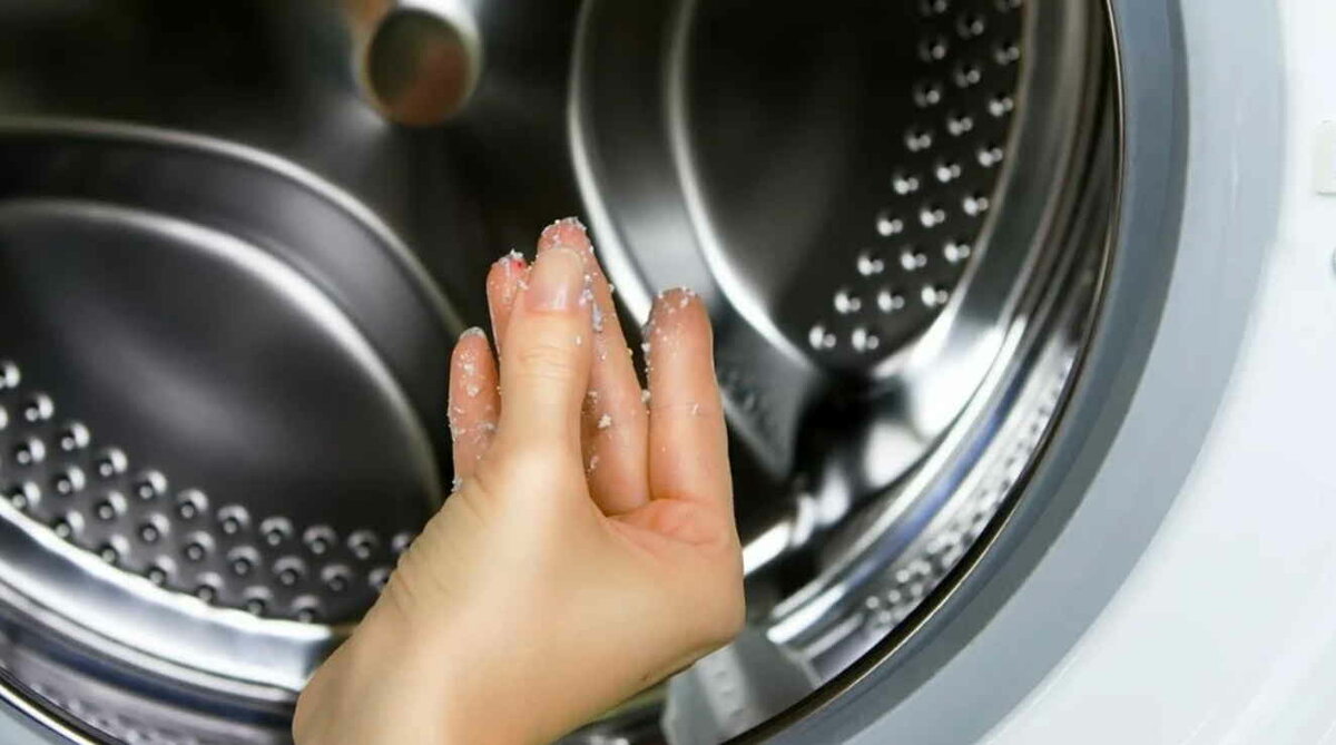 Nettoyez le caoutchouc dans la machine à laver: des moyens efficaces