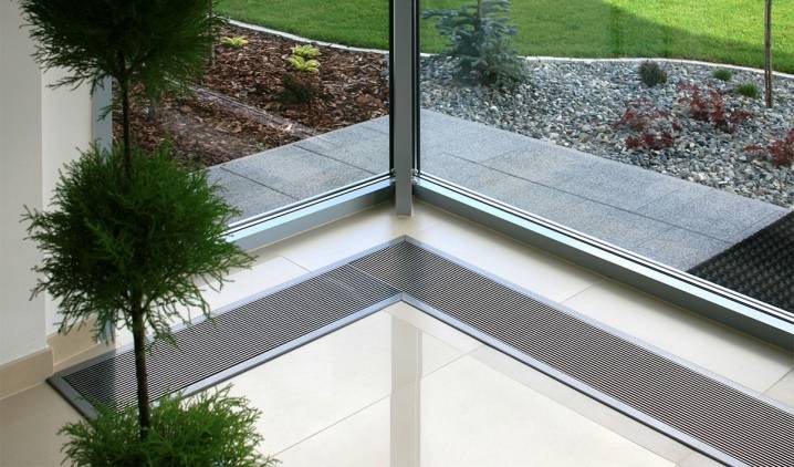 Caractéristiques des convecteurs construits sous le rebord de la fenêtre