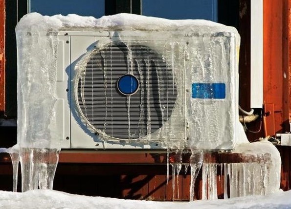 Est-il possible d'allumer le climatiseur en hiver pour le refroidissement et le chauffage ?