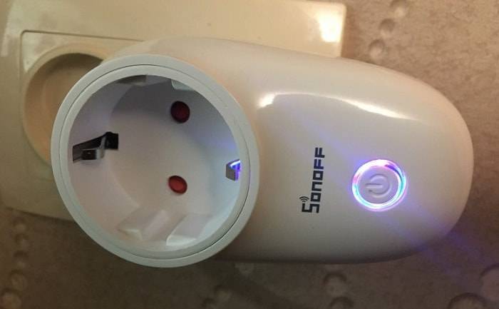 Prise SMS : comment fonctionne et s'installe une prise contrôlée par GSM