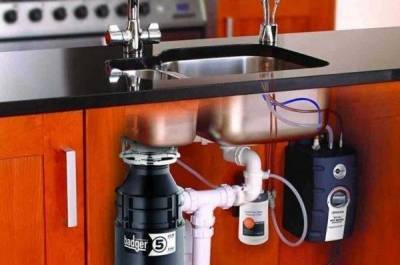 Broyeur de déchets alimentaires pour évier - aperçu de l'équipement et installation à faire soi-même