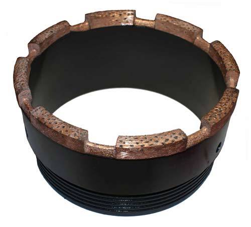 Un moyen simple d'assurer un mouillage de haute qualité de la couronne diamantée sur le carreau