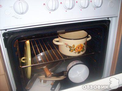 Pourquoi le four s'éteint dans une cuisinière à gaz: les principales raisons et les moyens de les résoudre