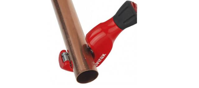 Coupe-tube pour tuyaux en cuivre: types, conseils de choix, règles et nuances d'utilisation