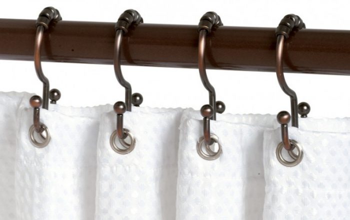 Comment accrocher des fenêtres avec du tulle sans corniches