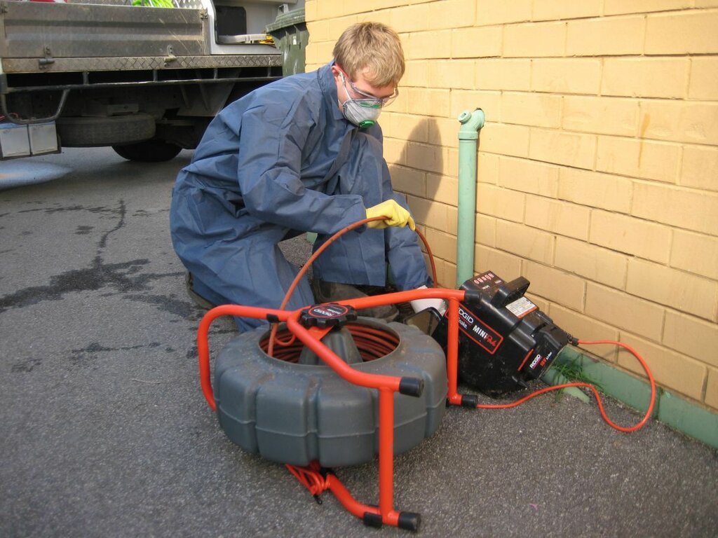 Nettoyage des canalisations d'égout : un aperçu des meilleures façons