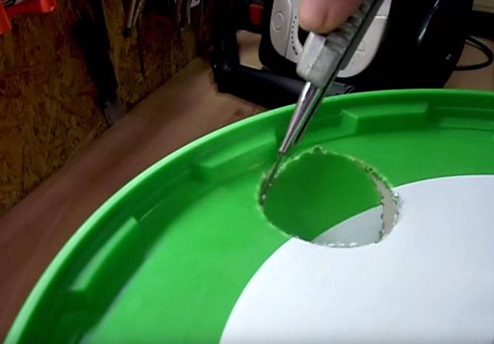 Comment fabriquer soi-même un cyclone pour aspirateur: appareil + instructions de montage détaillées