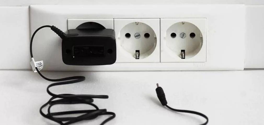 Raisons et bonnes raisons pour lesquelles vous ne devriez pas laisser la charge dans la prise