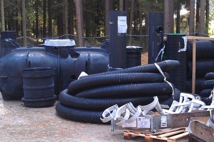 Aperçu des caractéristiques techniques des fosses septiques et stations d'épuration finlandaises d'Uponor