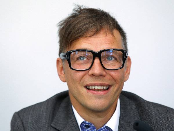 Une comparaison intéressante : les stars russes sur scène et à la maison