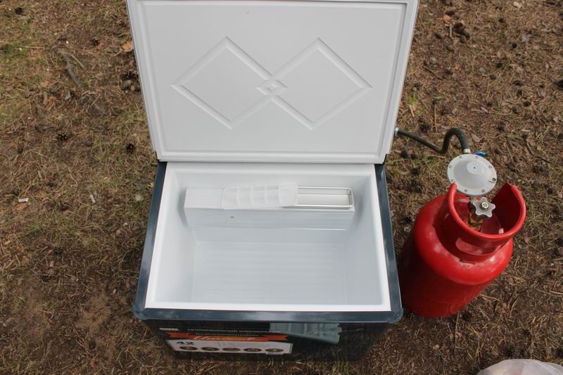 Chauffage à partir d'une bouteille de gaz dans une maison particulière et la consommation de propane liquéfié pour une maison de campagne