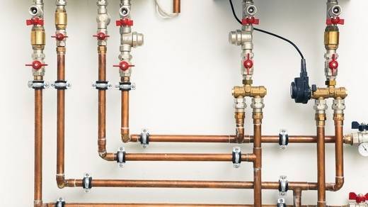 Installation de tuyaux en cuivre à faire soi-même