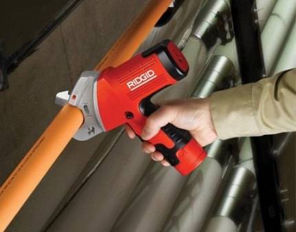 Cisailles à tuyau: quelles sont les meilleures, critiques, avantages et inconvénients, prix, où acheter