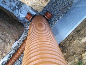 Regards de drainage: types, dispositifs et caractéristiques d'installation