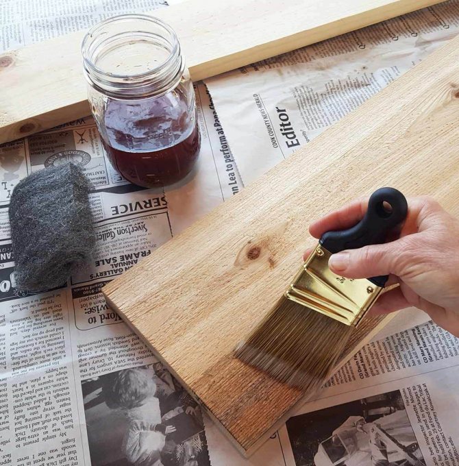 Quand est-ce que la teinture à bois est nécessaire? nous préservons la structure naturelle et changeons la teinte du bois