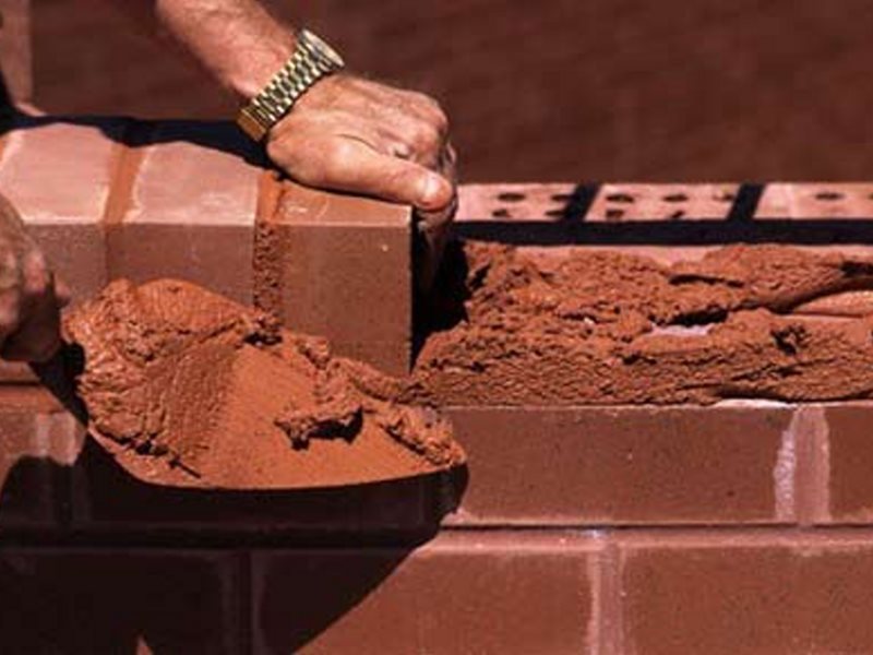 Comment préparer l'argile pour la pose d'un poêle