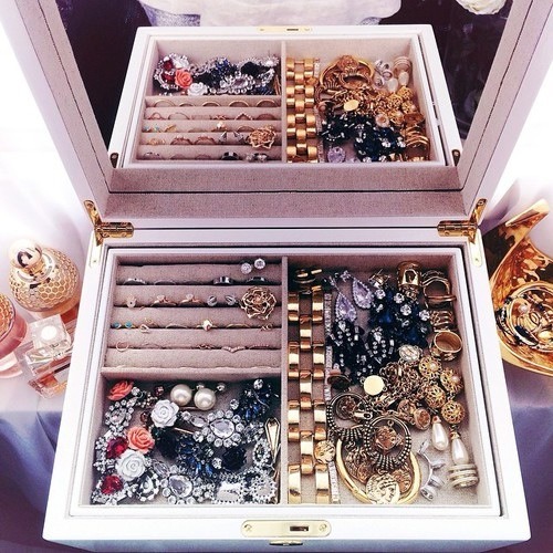 20 options de rangement belles et intelligentes pour les bijoux et les cosmétiques