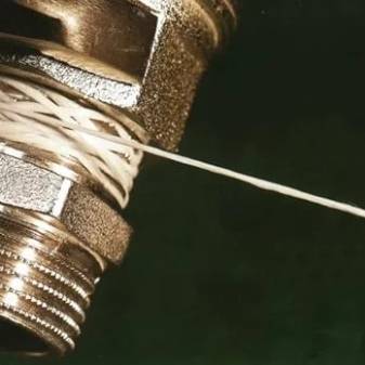 Mastic de salle de bain: types, conseils de choix et mode d'emploi