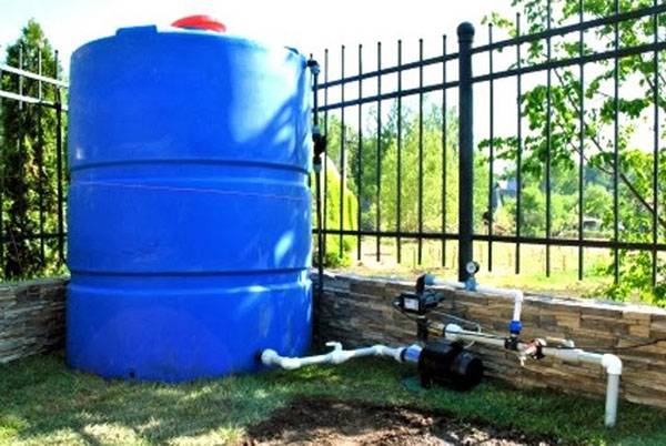 Comment choisir une bonne pompe pour arroser le jardin avec l'eau d'un étang, d'un baril ou d'un étang