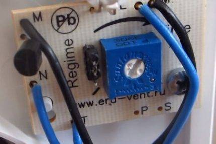 Raccordement d'un ventilateur d'extraction dans la salle de bain et les toilettes : analyse des schémas et conseils d'installation des équipements