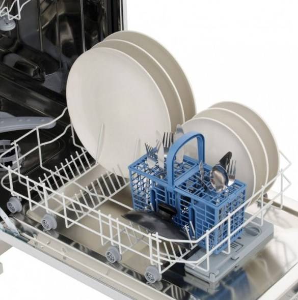 Examen du lave-vaisselle Indesit DSR 15B3 RU: fonctionnalité modeste à un prix modeste