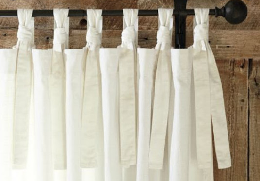 Comment accrocher des fenêtres avec du tulle sans corniches