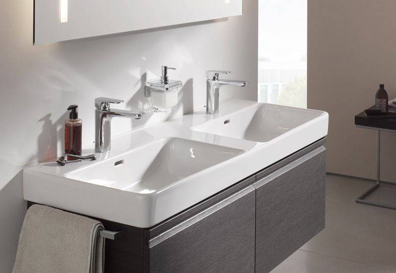 Vasque à poser dans la salle de bain : comment choisir + guide d'installation