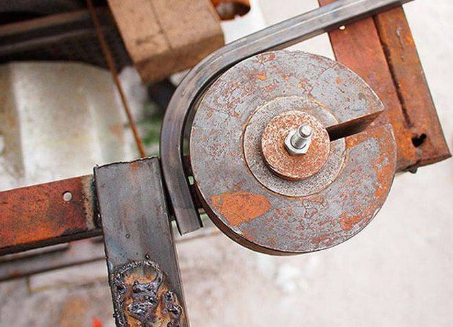 Comment plier un tuyau sans cintreuse