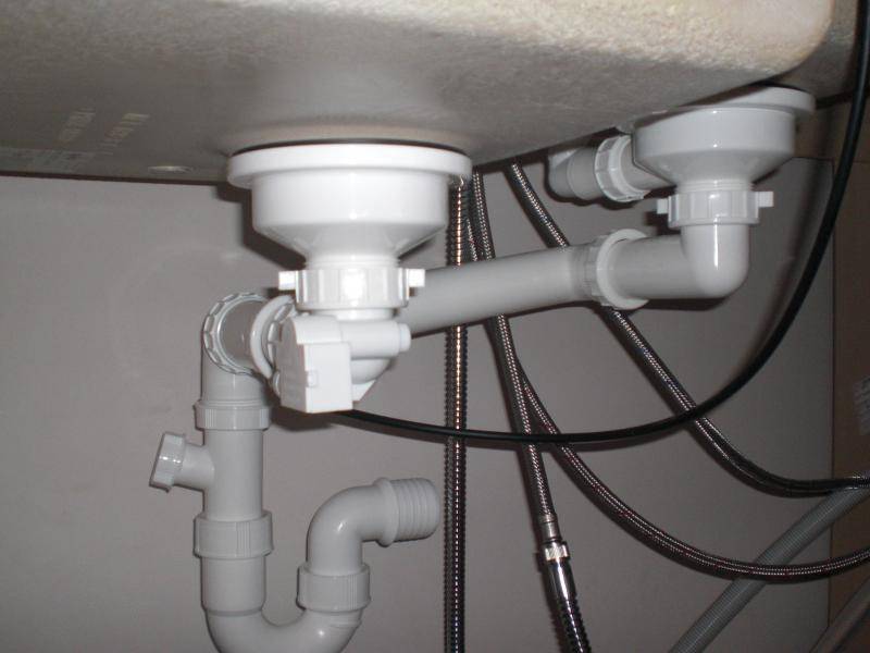 Comment installer un siphon d'évier - recommandations de professionnels