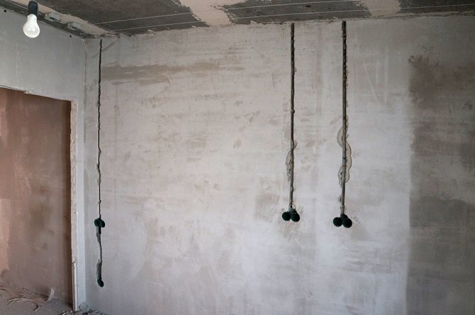 Nous avons commencé à faire des réparations et avons voulu abandonner les murs pour l'électricité, mais nous n'avons pas été autorisés : l'avocat a expliqué pourquoi