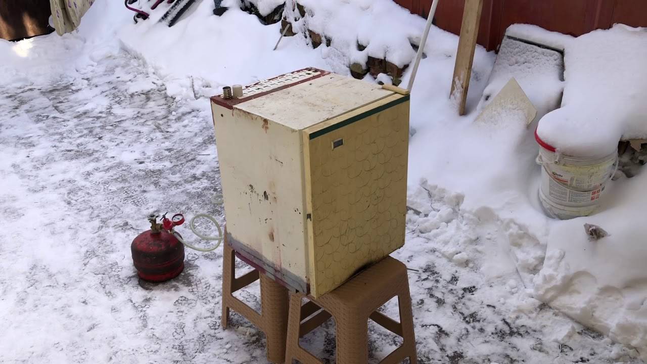 Comment fabriquer une pompe à chaleur de vos propres mains à partir d'un vieux réfrigérateur: dessins, instructions et conseils de montage
