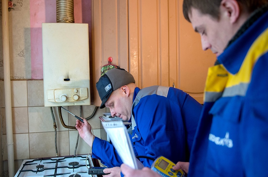 Pénalité pour raccordement ou remplacement non autorisé d'un réchaud, d'une colonne ou d'une chaudière à gaz
