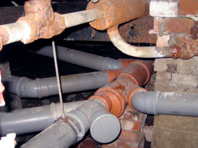 Assainissement sous pression: tuyaux, caractéristiques, installation