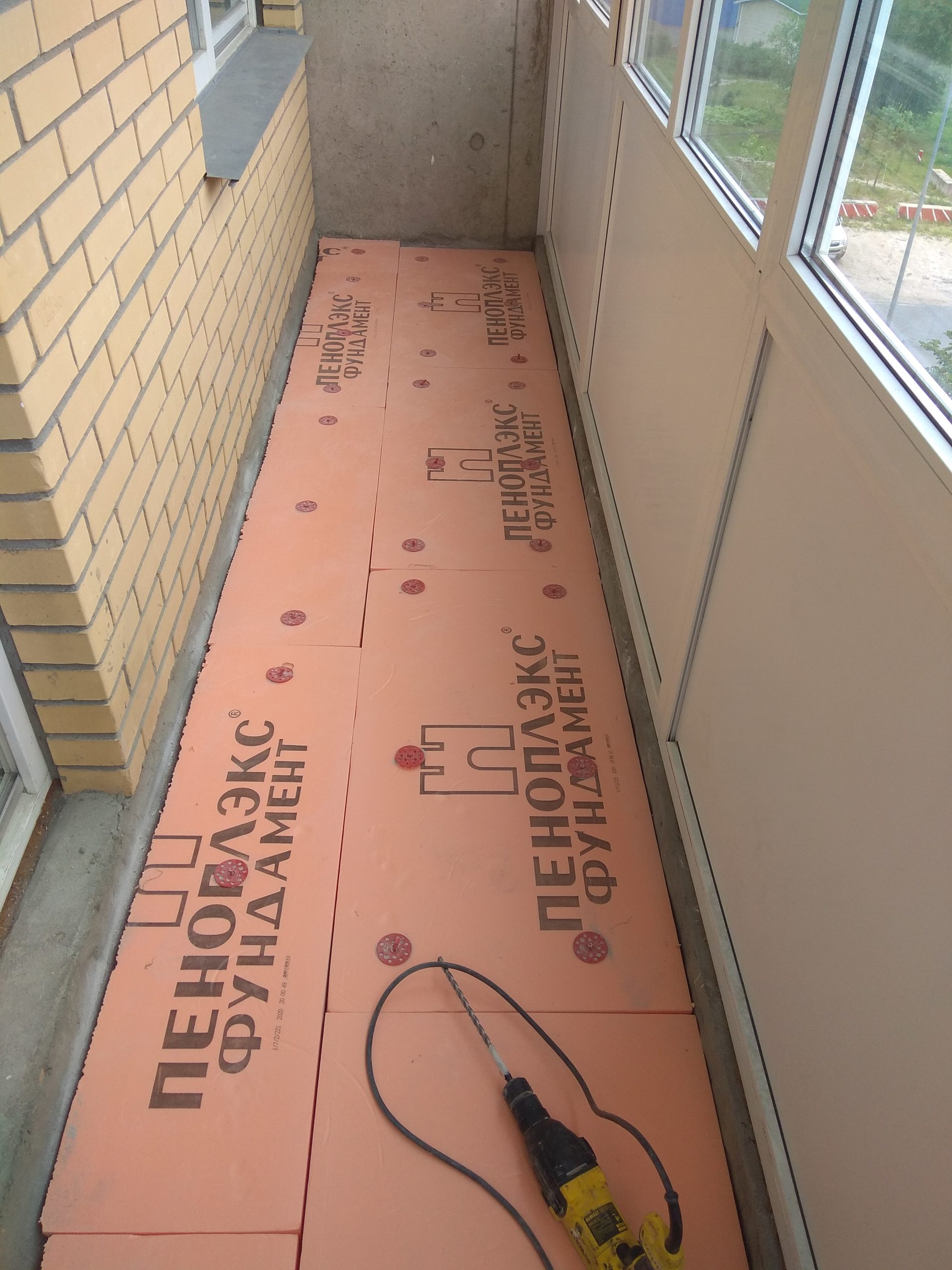 Comment isoler le sol du balcon avec penoplex sans décalage