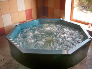 Réparation de jacuzzi: causes de pannes possibles, comment réparer un jacuzzi de vos propres mains