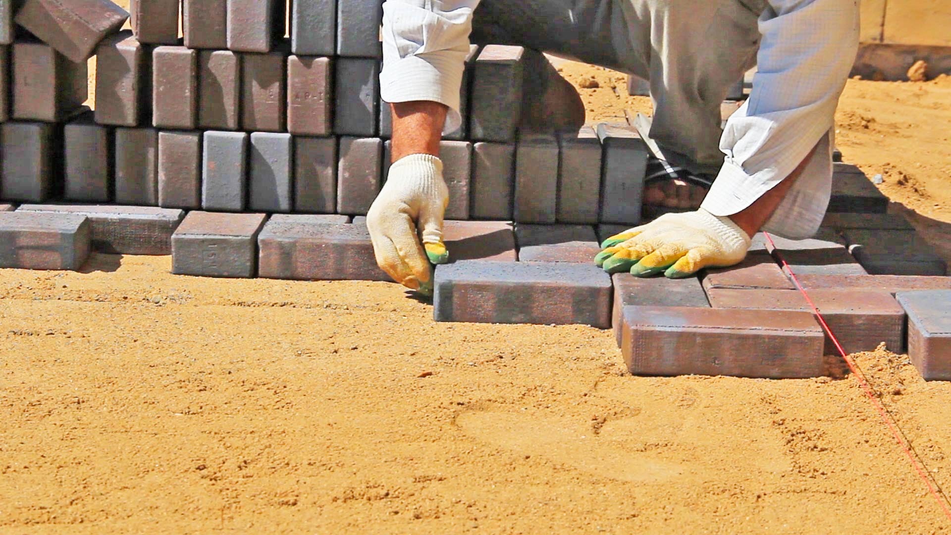 Production de dalles de pavage à partir de bouteilles en plastique
