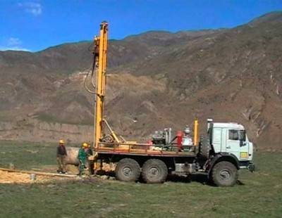 Forage manuel de puits d'eau : comment forer une prise d'eau manuellement