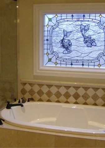 Comment utiliser efficacement les espaces étroits entre les meubles dans la cuisine ou la salle de bain